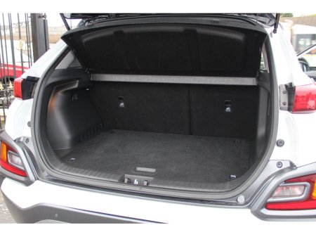 2019 Hyundai Kona Executive 1.6 Diesel Two Tone €16,950 thumbnail