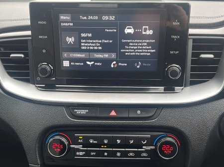 2021 Kia Ceed - view 2