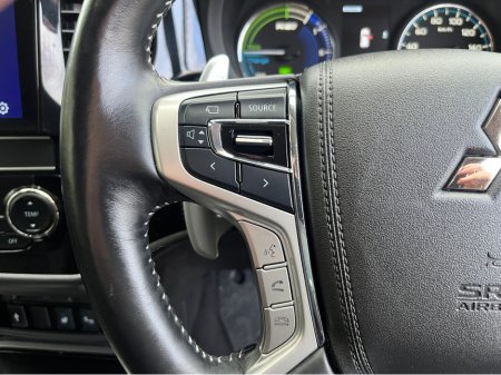 2019 Mitsubishi Outlander G 4WD AUTOMATIC 2.4 PETROL PLUG IN HYBRID //HIGH SPEC//HALF LEATHER SEATS//HEATED SEATS AND STEERING WHEEL//REVERSE CAMERA//KEYLESS ENTRY// €22,950 thumbnail