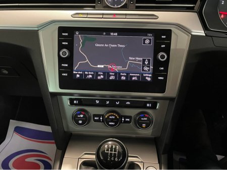 2019 Volkswagen Passat - thumbnail 3