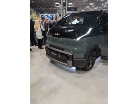 2026 Kia PV5 - thumbnail 1