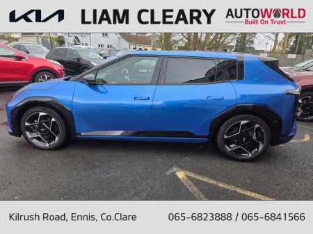 2025 Kia EV4 - thumbnail 8