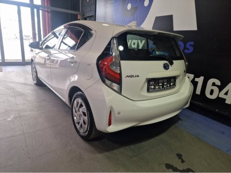 2018 Toyota Aqua - thumbnail 6