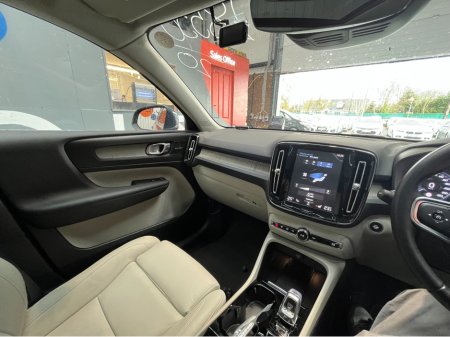 2020 Volvo XC40 - thumbnail 22