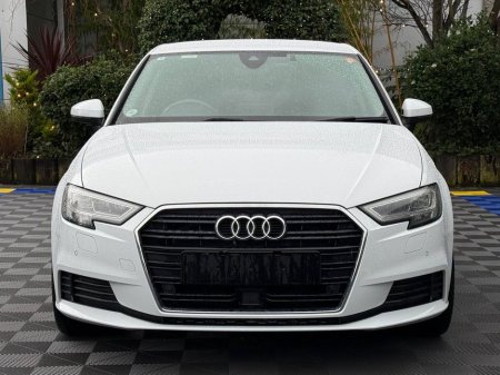 2018 Audi A3 S-LINE PACK 1.4 TFSI // FULL SERVICE HISTORY // NEW 19" S-LINE ALLOYS // DIGITAL CLUSTER €18,950 thumbnail
