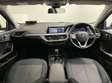 2023 BMW 1 Series 118i SE - Parking Sensors - Panoramic Sunroof - Climate Control - Cruise Control - Apple CarPlay/Android Auto €29,750