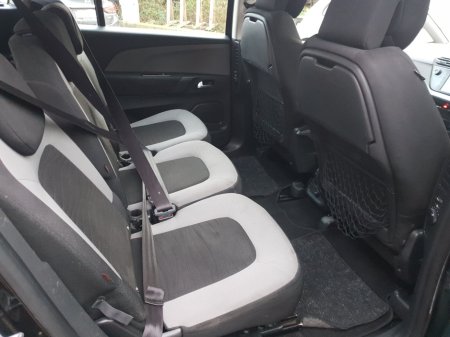 2015 Citroen C4 e-HDi 115 Airdream 6-spd man EXCLUSIVE €6,950 thumbnail