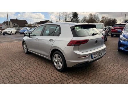 2023 Volkswagen Golf Life 1.0 TSI 110HP 5DR €28,990