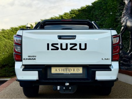 2025 Isuzu D-MAX TER4063C €56,950 thumbnail