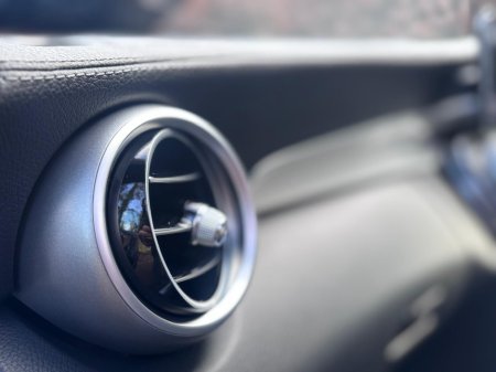 2019 Mercedes-Benz C Class 220 D COUPE AMG LINE €25,950 thumbnail