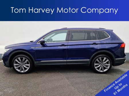 2022 Volkswagen Tiguan Allspace - view 2