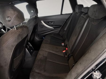 2015 BMW 3 Series - thumbnail 16