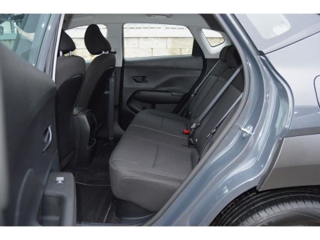 2023 Hyundai Kona 1.6 HYBRID Signature Auto €29,995 thumbnail