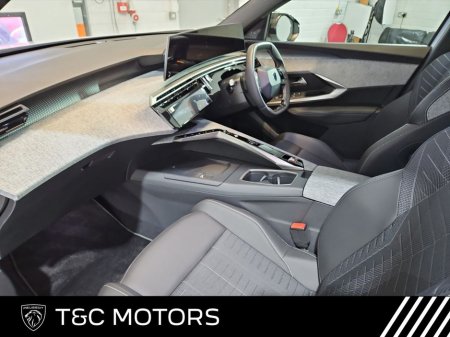 2025 Peugeot 3008 Ex Demo GT Hybrid Model - *Huge Spec* €46,995
