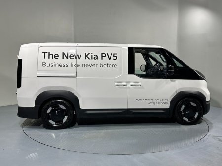 2026 Kia PV5 K2 Commerical €34,855 thumbnail