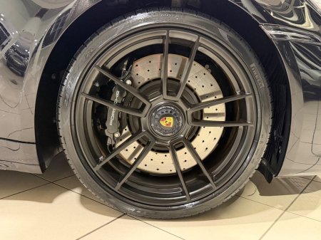 2024 Porsche 911 - thumbnail 15