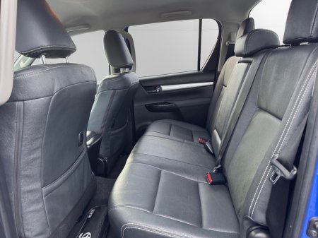 2018 Toyota Hilux - thumbnail 14
