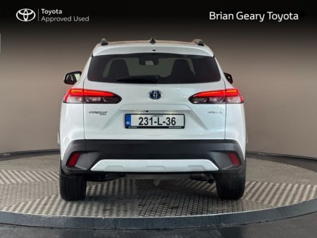 2023 Toyota Corolla Cross 2.0 Sport Hybrid *Black Roof* €34,950 thumbnail