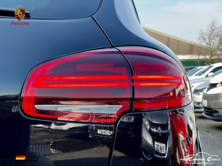 2017 Porsche Cayenne - thumbnail 19