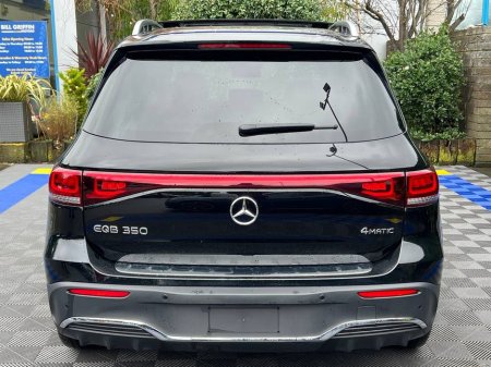 2024 Mercedes-Benz EQB EQB350 4MATIC AMG-LINE PREMIUM 7-SEATER // OPENING PAN ROOF // VIRTUAL COCKPIT // AMBIENT LIGHTING €39,900 thumbnail