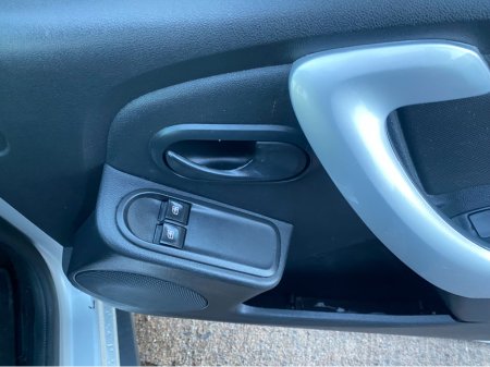 2015 Dacia Duster ALTERNATIVE 1.5 DCI 110 €6,950 thumbnail