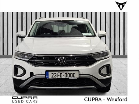 2023 Volkswagen T-Roc - thumbnail 2