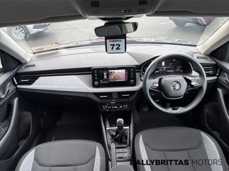 2025 Skoda Kamiq SELECTION 1.0TSI 115HP €27,900 thumbnail