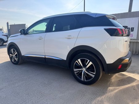 2019 Peugeot 3008 - thumbnail 8