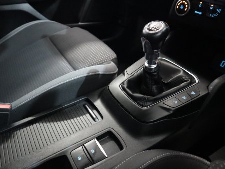 2019 Ford Focus - thumbnail 20