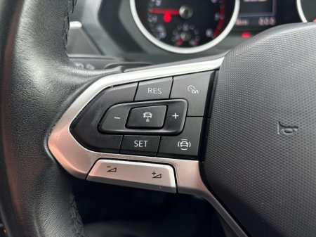 2021 Volkswagen Tiguan - thumbnail 15