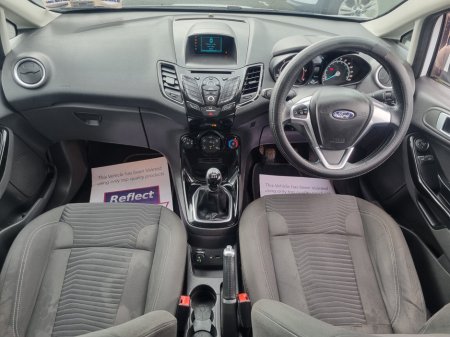 2015 Ford Fiesta - thumbnail 6