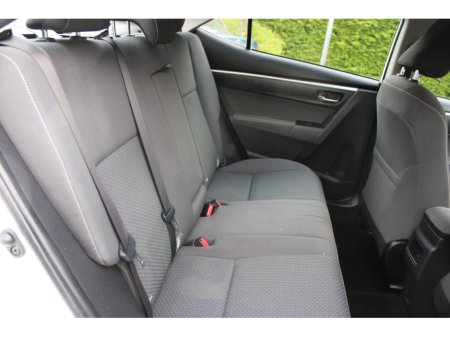 2017 Toyota Corolla - thumbnail 11