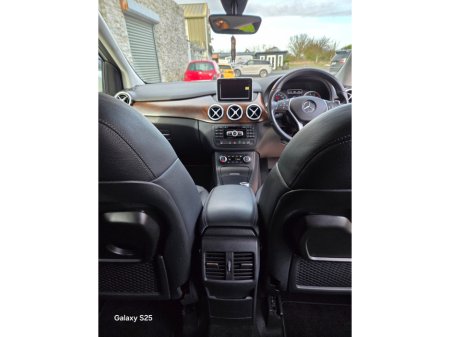 2012 Mercedes-Benz B Class B 180 BE Classic €8,950 thumbnail