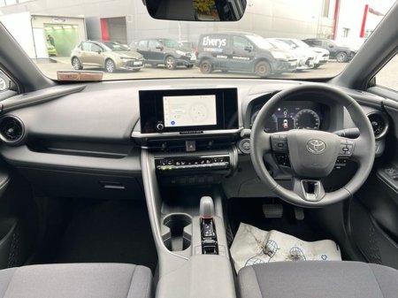 2025 Toyota C-HR C-HR HYBRID SPORT 1.8 €41,450 thumbnail