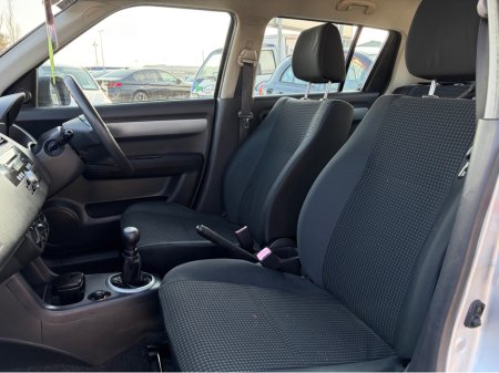 2006 Suzuki Swift - thumbnail 8