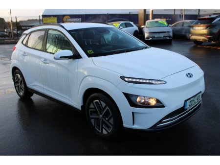 2023 Hyundai Kona Kona EV Executive 39 kWh €20,950 thumbnail