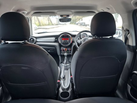 2014 MINI Hatch  €10,950 thumbnail