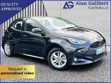 2023 Toyota Yaris 1.5 HYBRID LUNA AUTO €81 PW €16,995 thumbnail