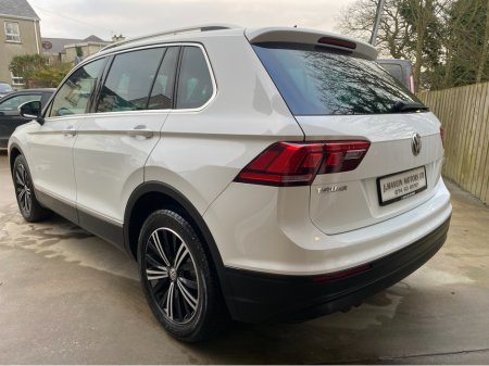 2017 Volkswagen Tiguan 2.0 TDi SE €17,995 thumbnail