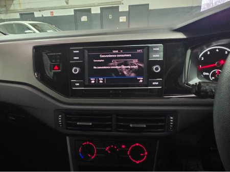 2019 Volkswagen Polo TRENDLINE 1.0 MANUAL 5SPEED 65HP 5DR €15,500 thumbnail