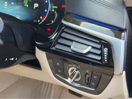 2017 BMW 5 Series ( 172 REG ) 523D LUXURY - CARPLAY NAVIGATION EDITION FULL LEATHER ELECTRIC HEATED SEATS - 360 REVERCE CAMERA - PRIVACY GLASS €24,950 thumbnail