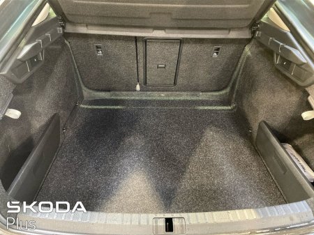 2023 Skoda Octavia - thumbnail 9