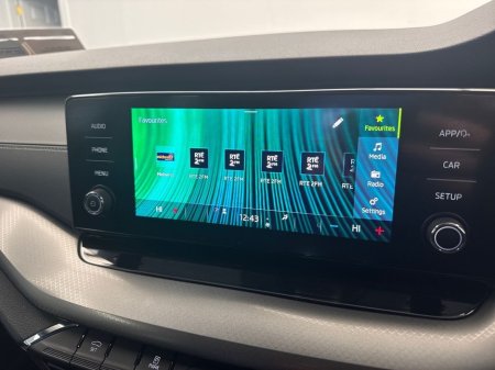 2024 Skoda Octavia 2.0TDI AMB DSG *2YR WARRANTY* €55 P/W ON PCP €30,995 thumbnail