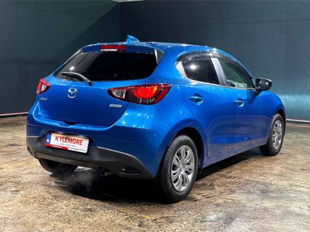 2017 Mazda Demio - thumbnail 3