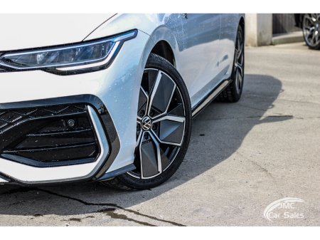 2025 Volkswagen Golf - photo 2