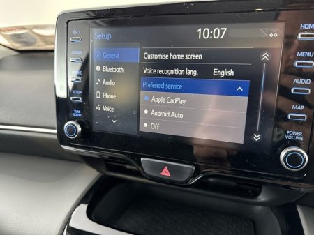 2022 Toyota Yaris Cross HYBRID LUNA €23,950 thumbnail