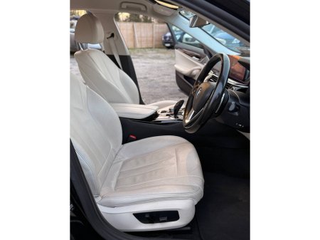 2019 BMW 5 Series - thumbnail 23