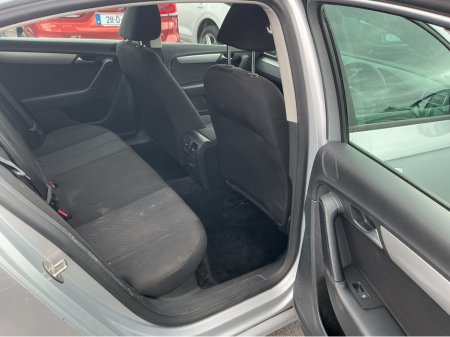 2014 Volkswagen Passat - thumbnail 14