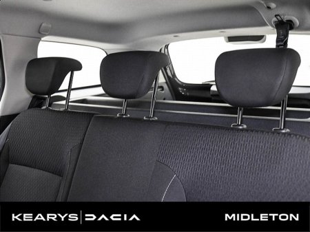 2021 Dacia Logan Signature Blue dCi 95 MY18 €13,990 thumbnail