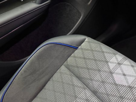 2025 Volkswagen Tiguan - thumbnail 24